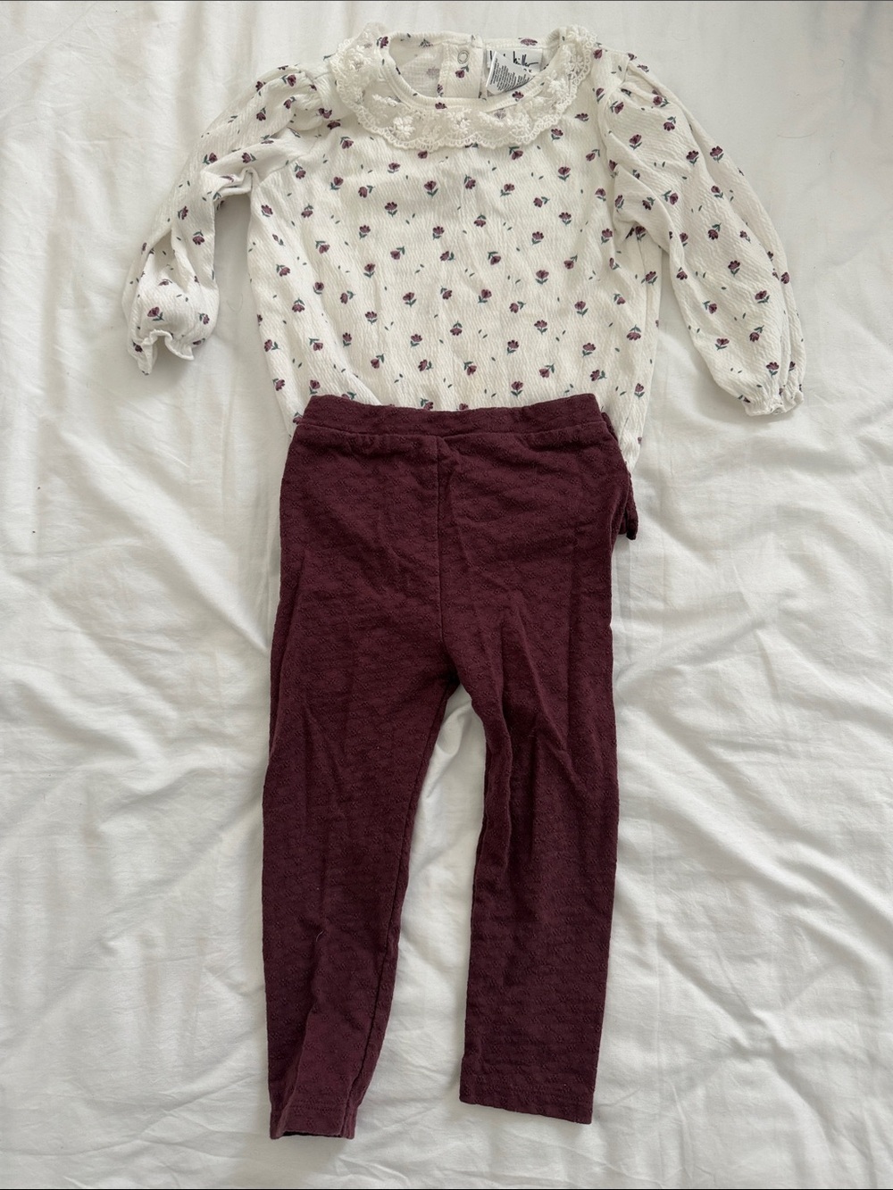 Nicole Miller baby Girls' outfit size 12-18months